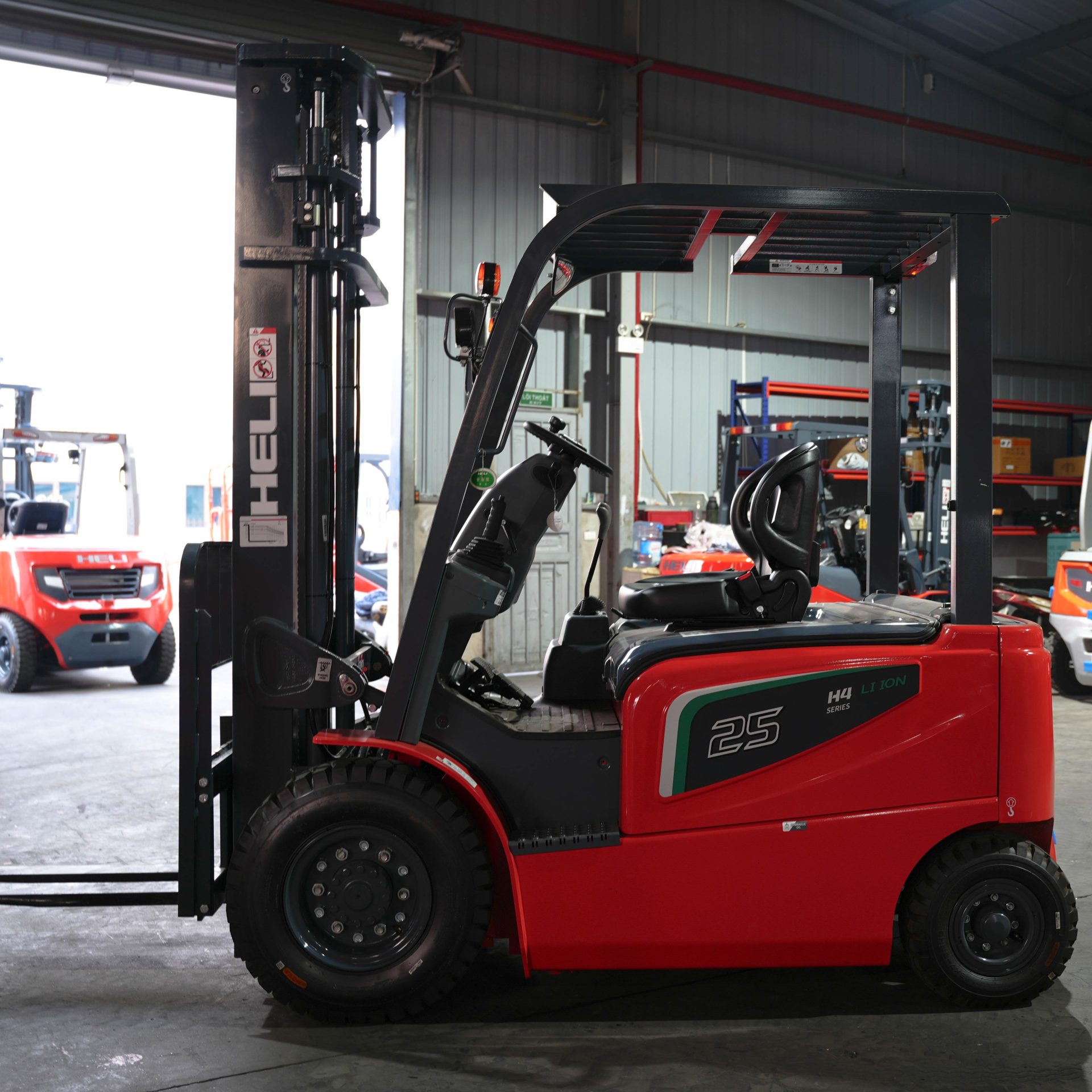 Xe nâng điện lithium HELI 1.5-3.8 tấn H4 SERIES - Ảnh 4