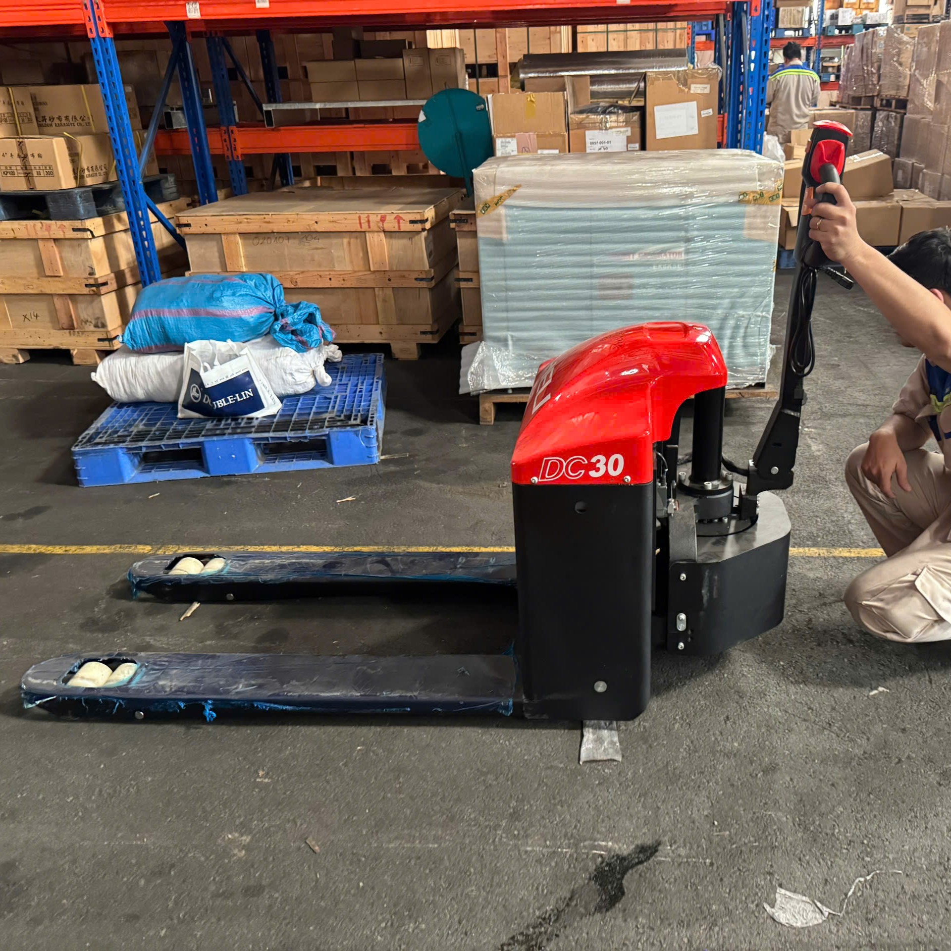 Xe nâng tay điện thấp HELI 3 tấn CBD30-170HA - Ảnh 6