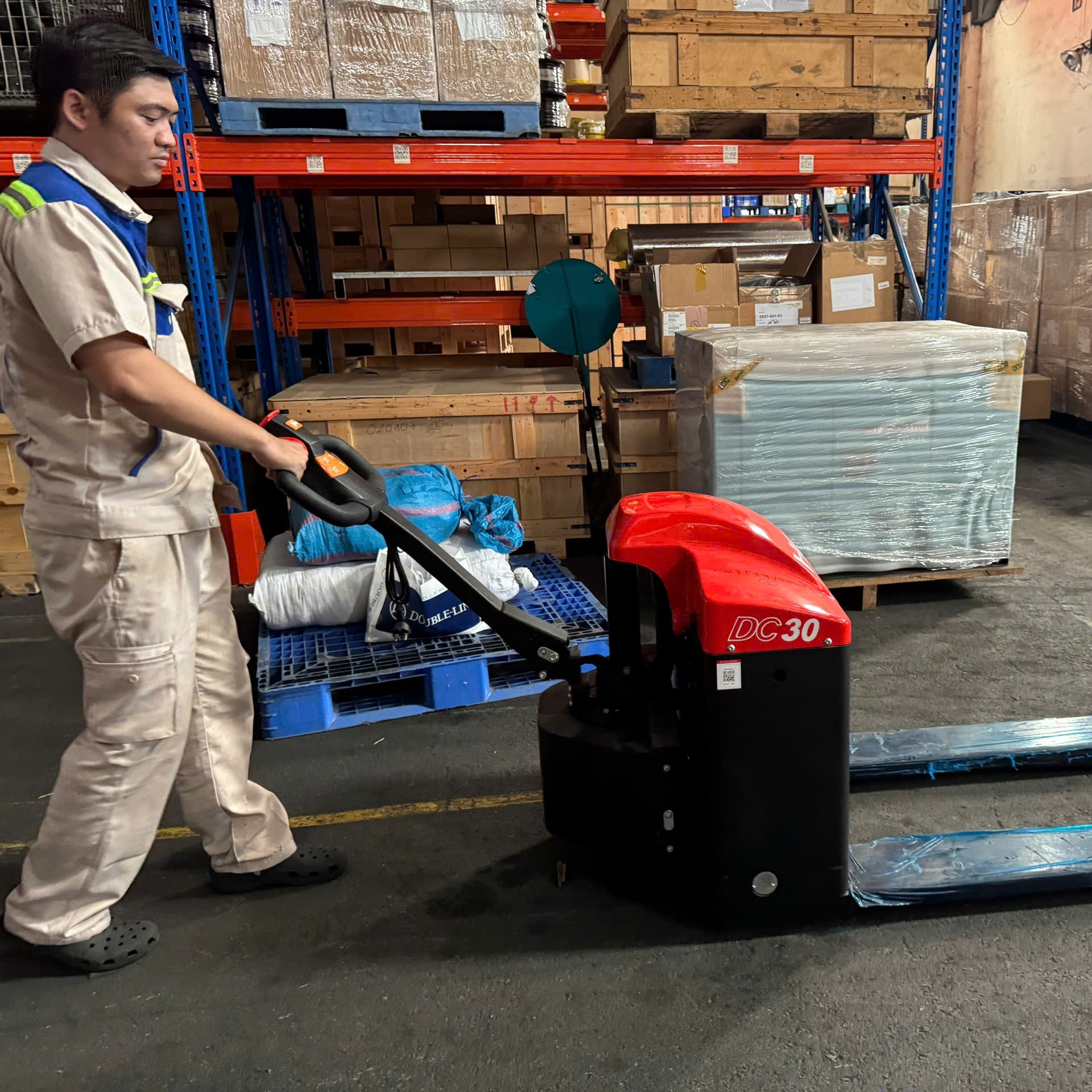 Xe nâng tay điện thấp HELI 3 tấn CBD30-170HA - Ảnh 7