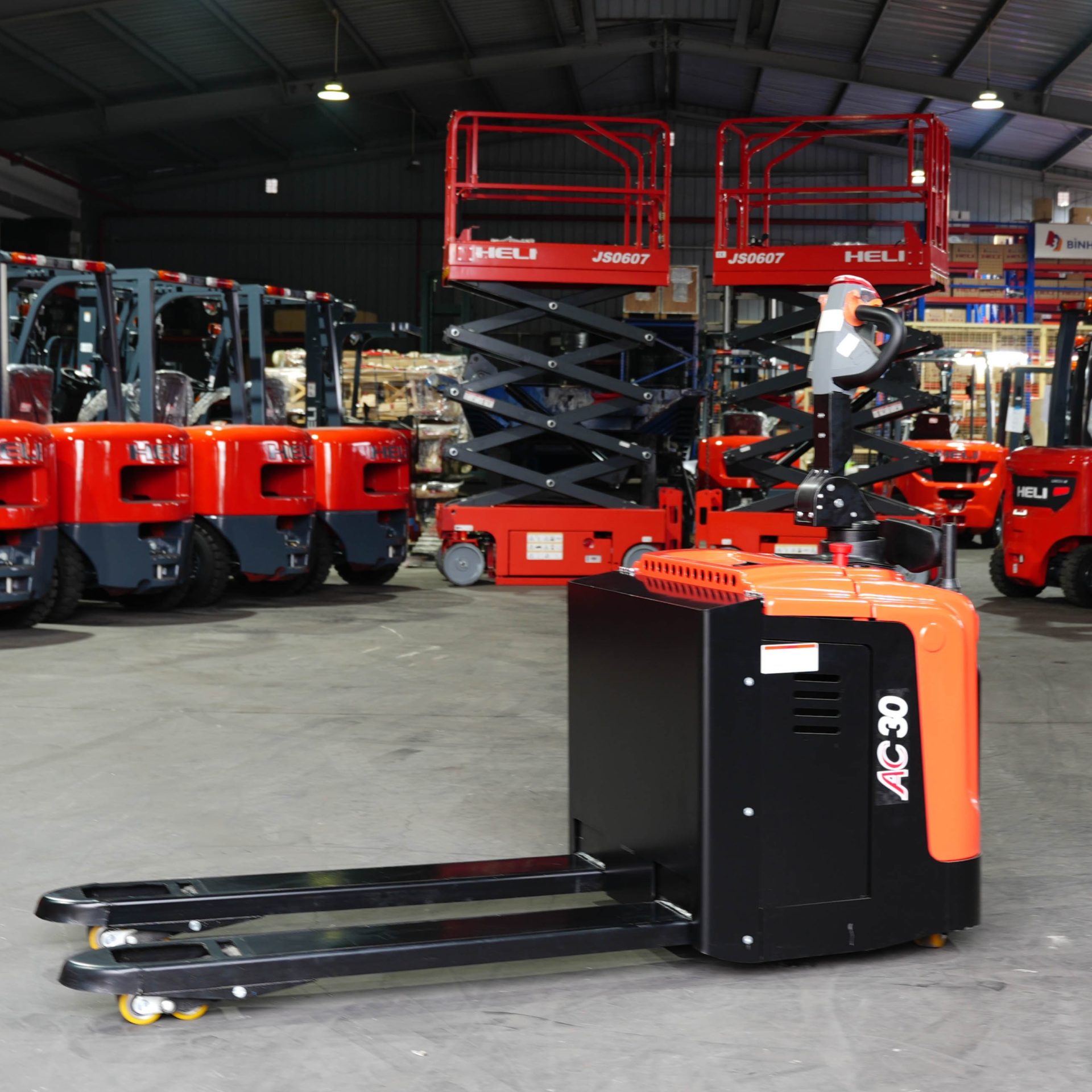 Xe nâng tay điện thấp HELI 3 tấn CBD30J-RLI - Ảnh 4