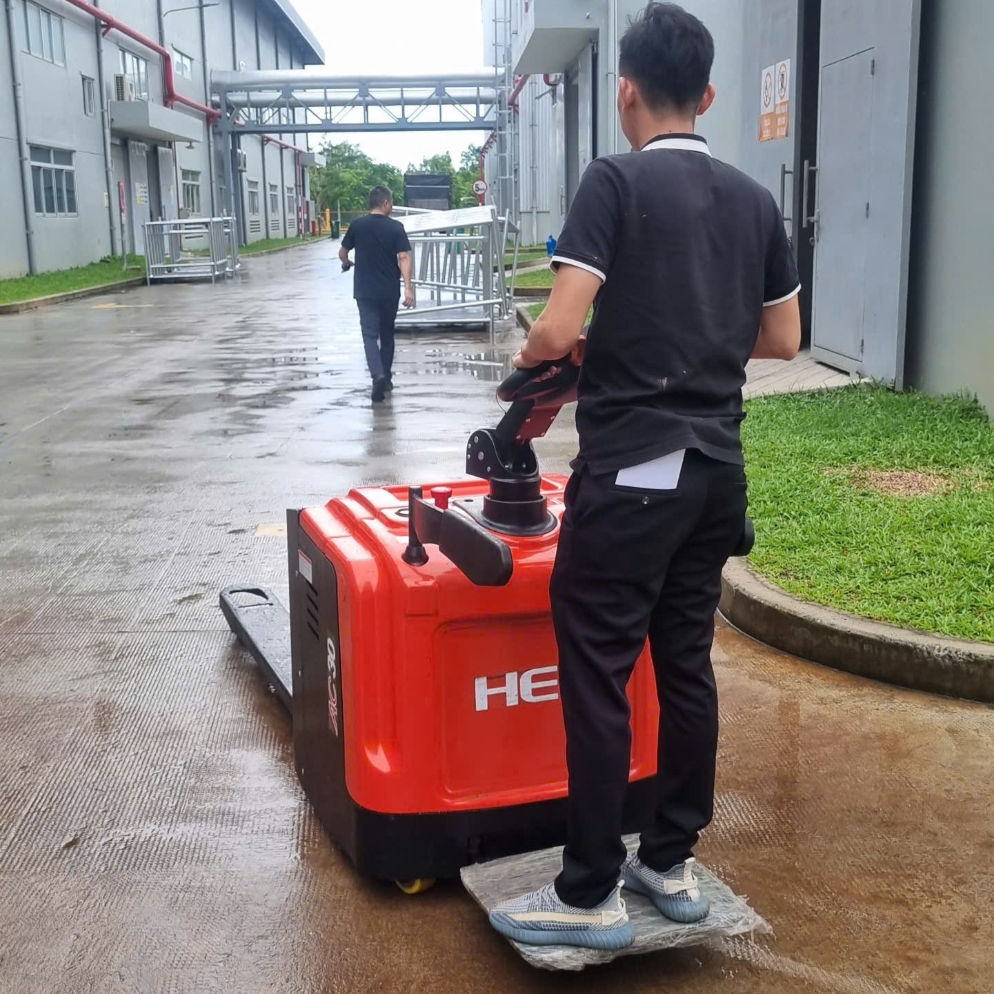 Xe nâng tay điện thấp HELI 3 tấn CBD30J-RLI - Ảnh 8