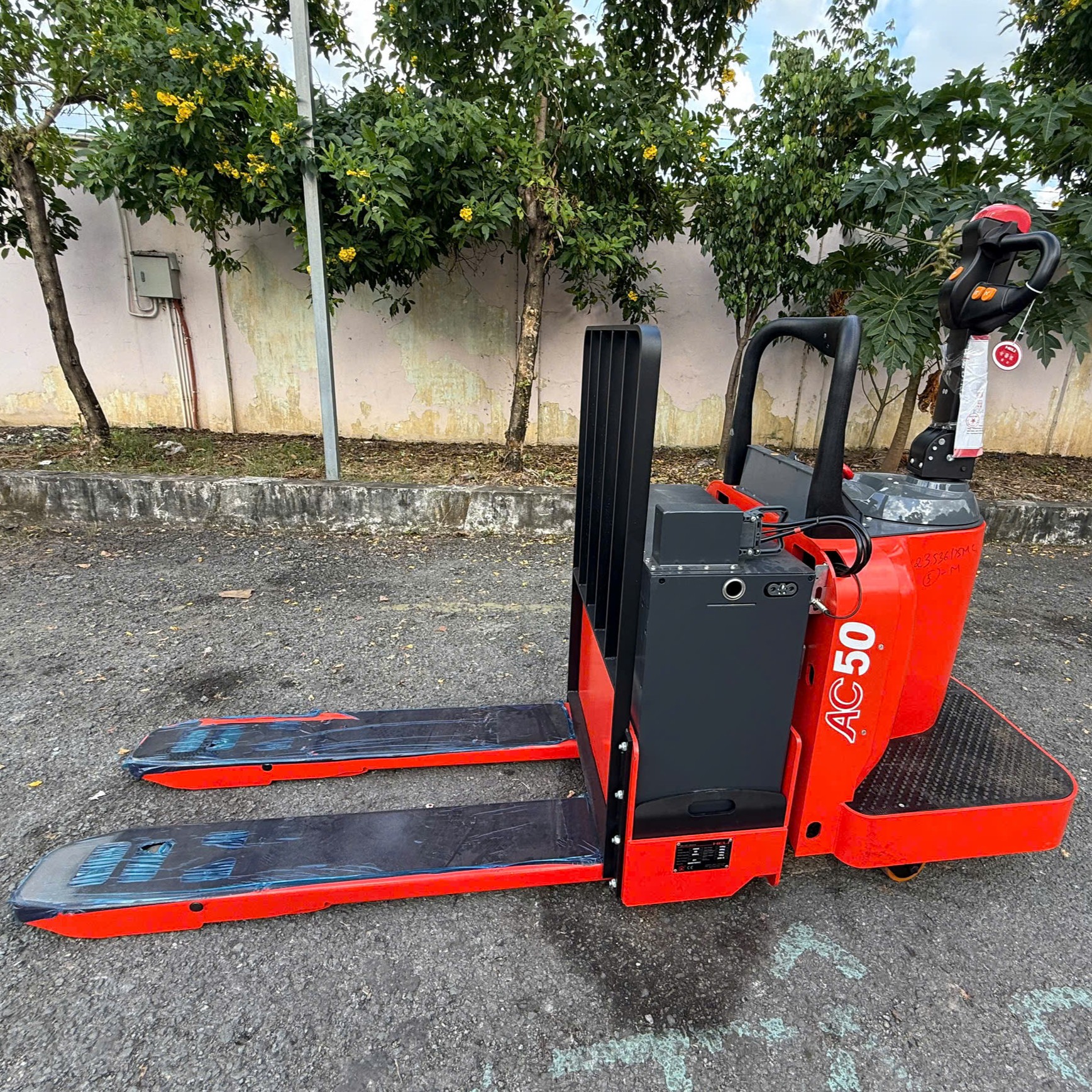 Xe nâng tay điện thấp HELI 5 tấn CBD50-520 - Ảnh 6